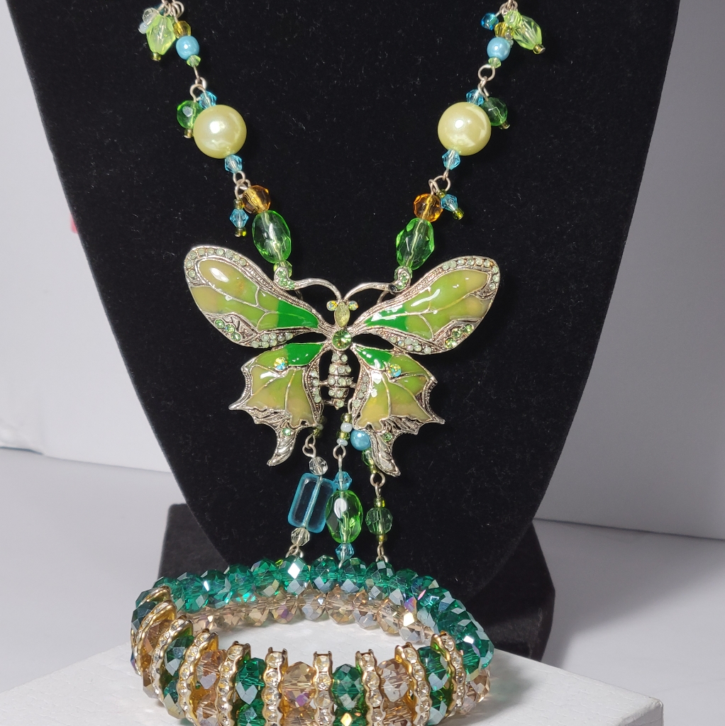 Vintage Crystal Set, Necklace & Bracelet